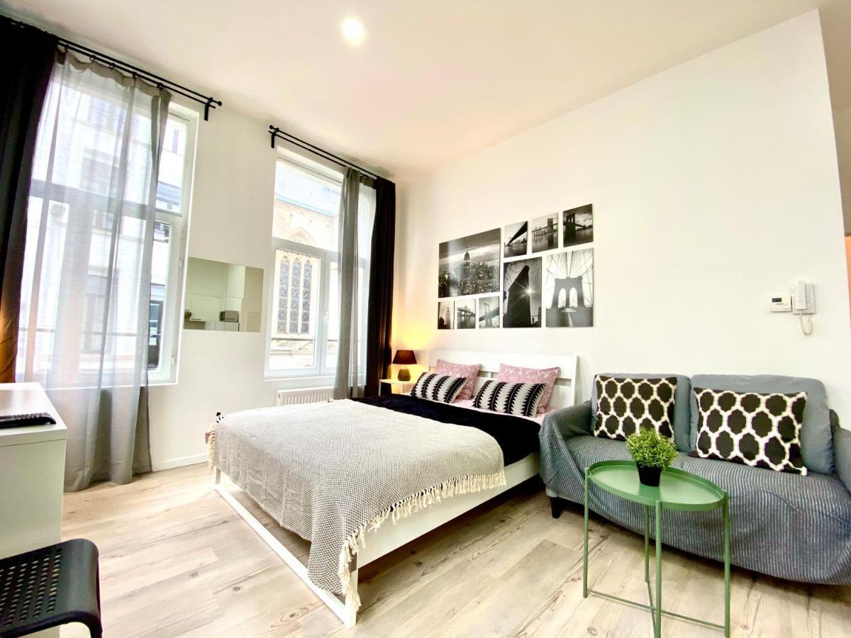 Bonjour Apartments Сentre 3 Antwerp Exterior photo